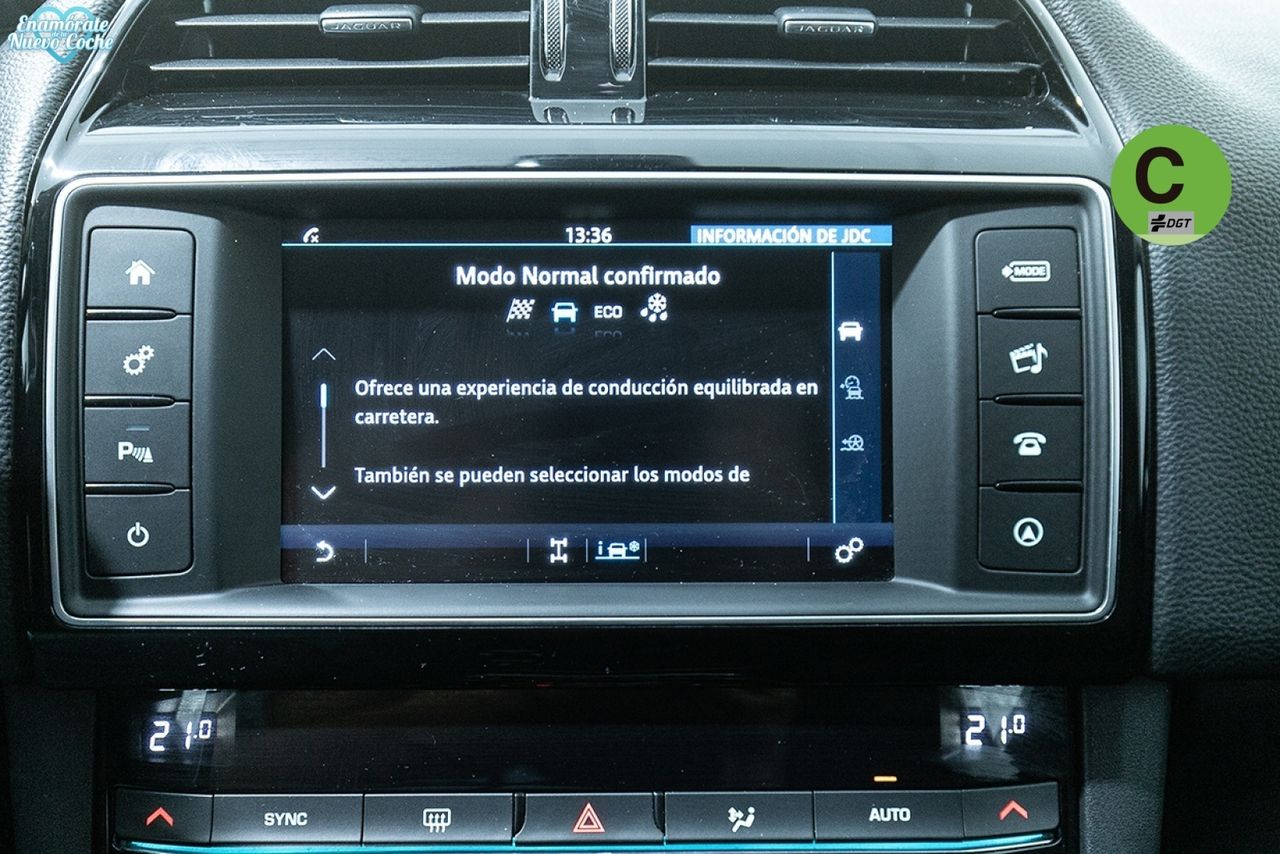 Jaguar F-Pace 2.0L i4D Prestige AWD Auto 177 kW (240 CV) - foto 28