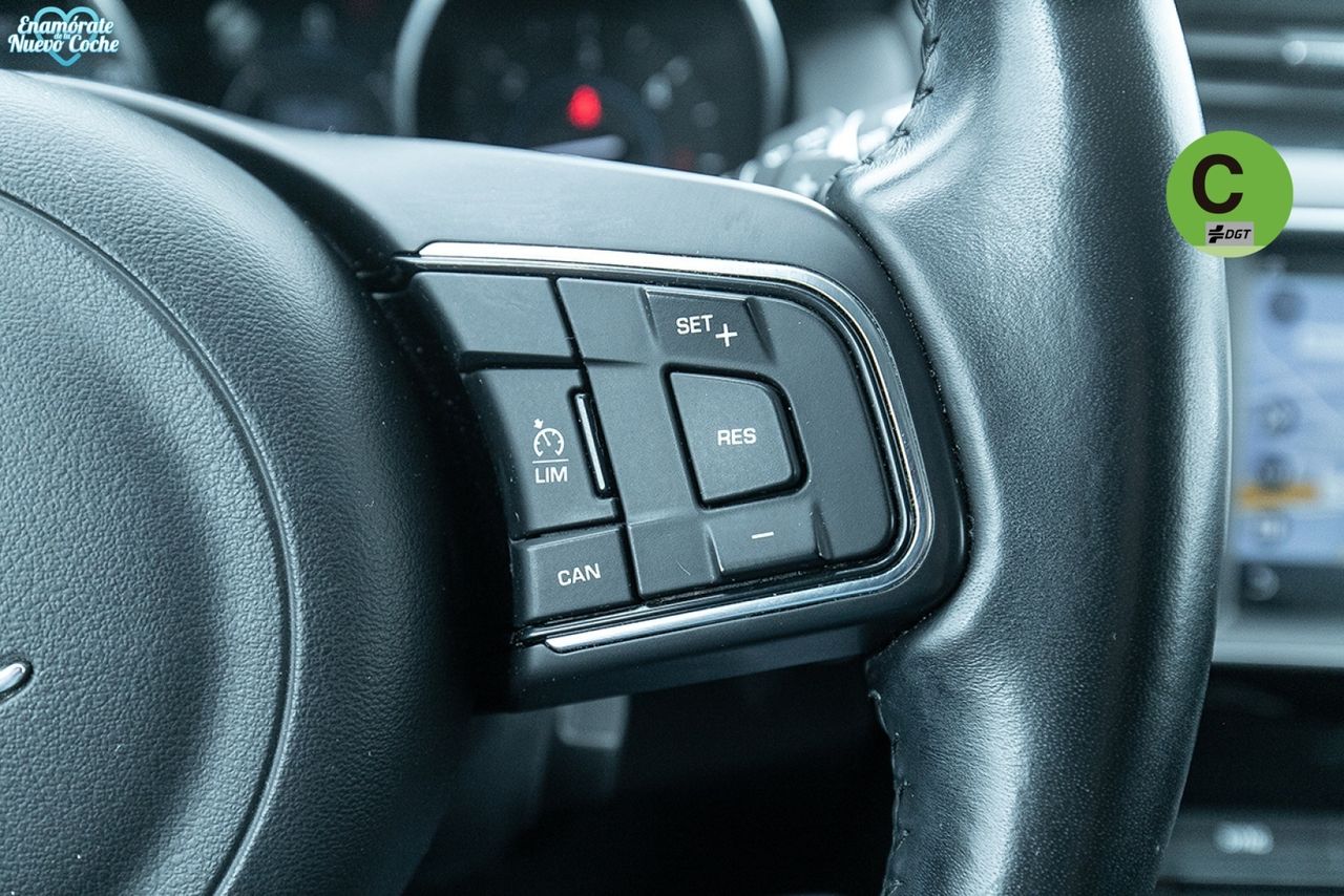 Jaguar F-Pace 2.0L i4D Prestige AWD Auto 177 kW (240 CV) - foto 19