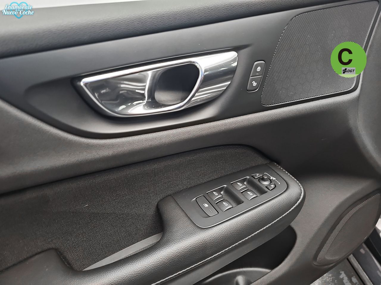 Volvo V60 D4 Momentum Auto 140 kW (190 CV) - foto 32