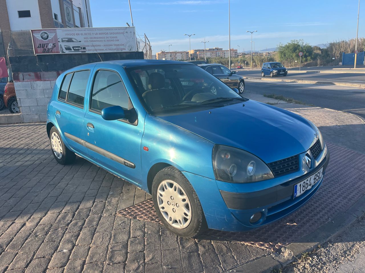 Renault clio azul 5 puertas  de segunda mano - renault clio 2 2003 /