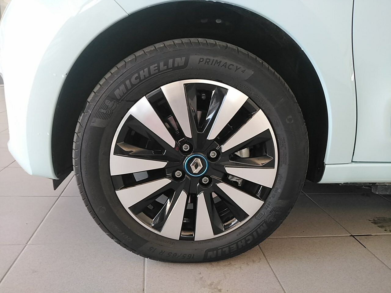renault twingo 2022 / foto grande (3)