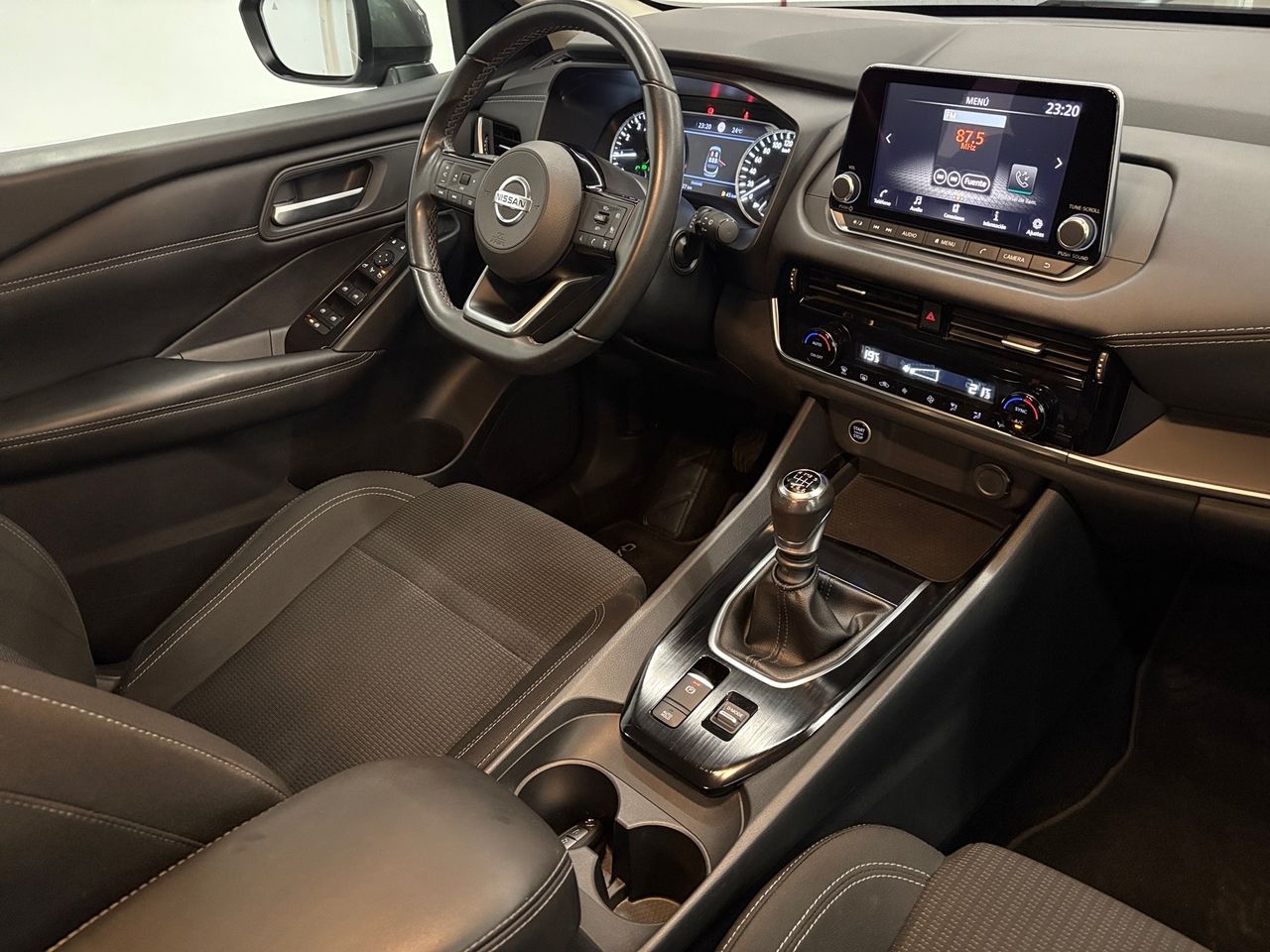 Nissan Qashqai DIG-T 103 kW (140 CV) mHEV 12V Acenta - Foto 15