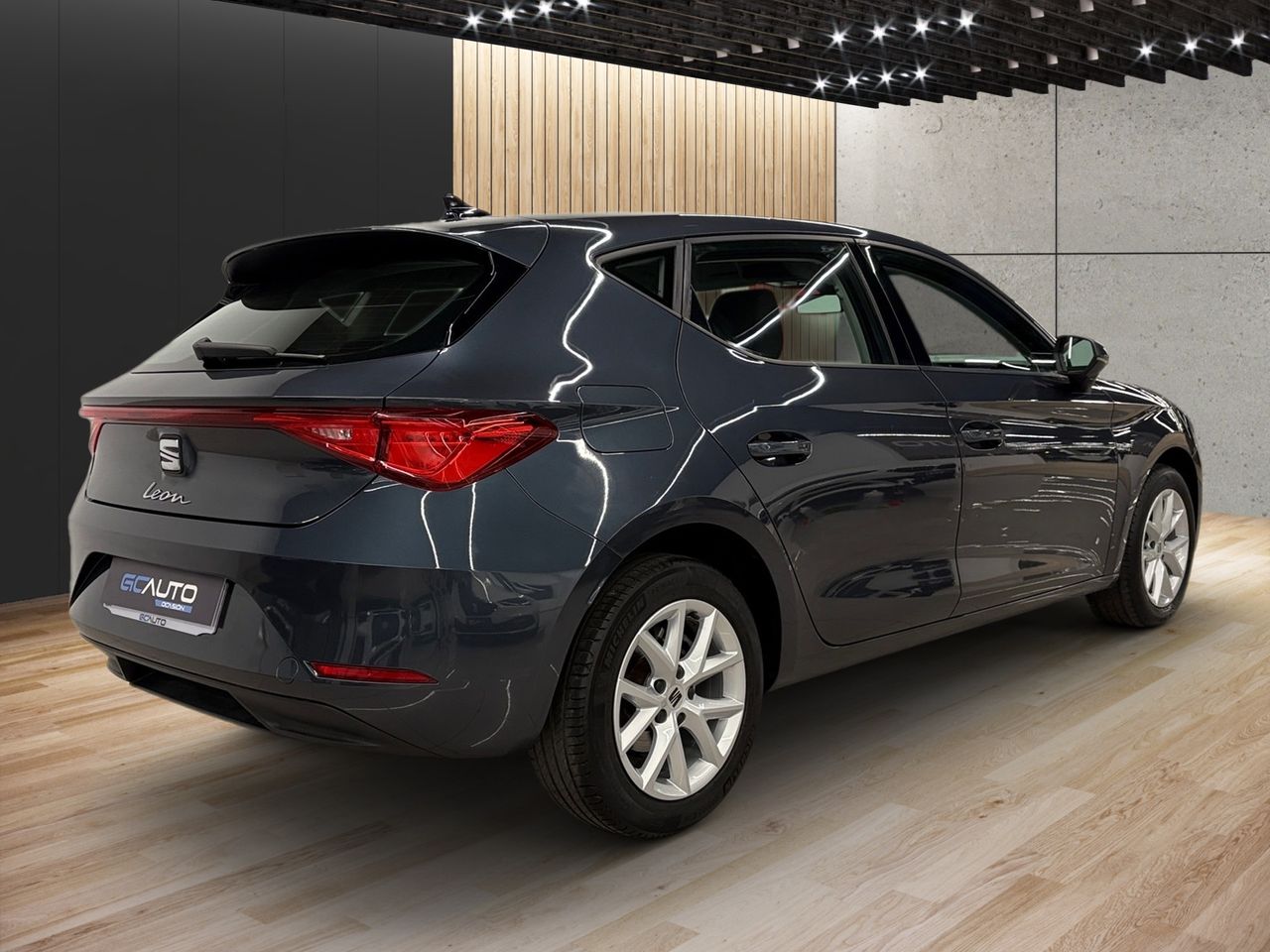 Seat Leon REFERENCE LESC 1.0 TSI - Foto 5