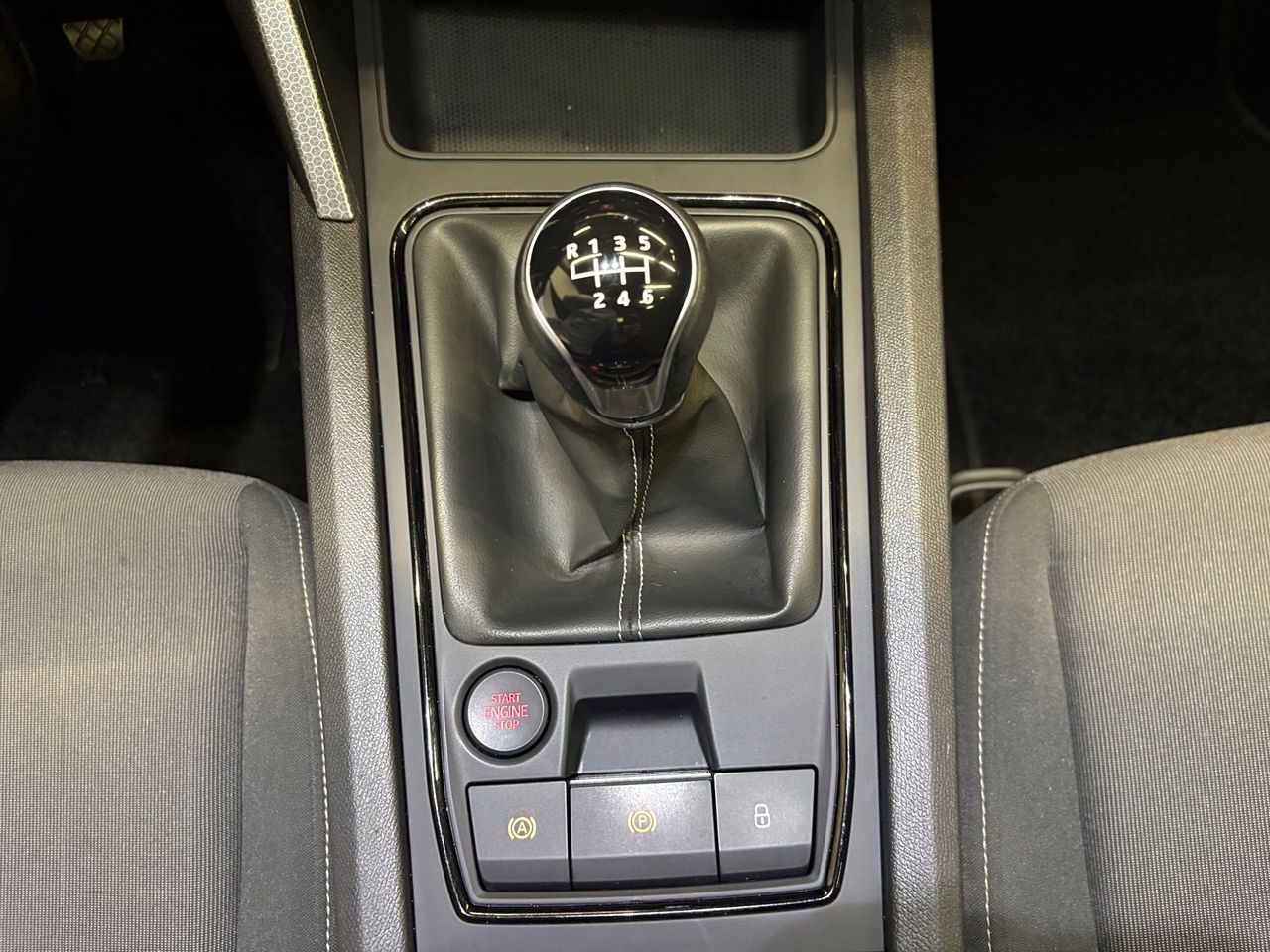 Seat Leon REFERENCE LESC 1.0 TSI - Foto 13