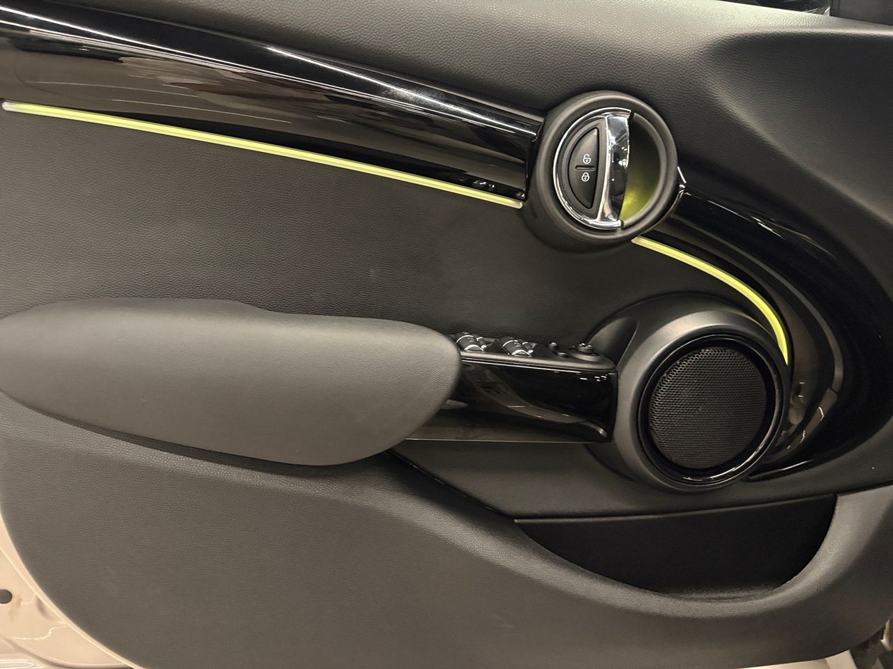 MINI Cooper 5 puertas F55 - Foto 16