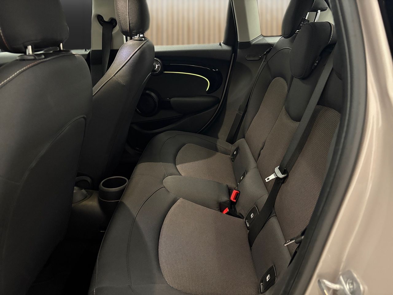 MINI Cooper 5 puertas F55 - Foto 17