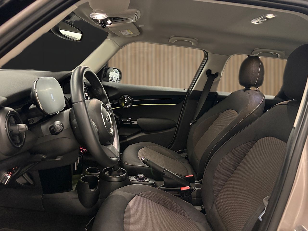 MINI Cooper 5 puertas F55 - Foto 8