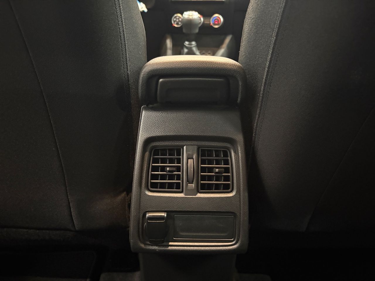 Renault Captur Intens TCe 74 kW (100 CV) - Foto 18