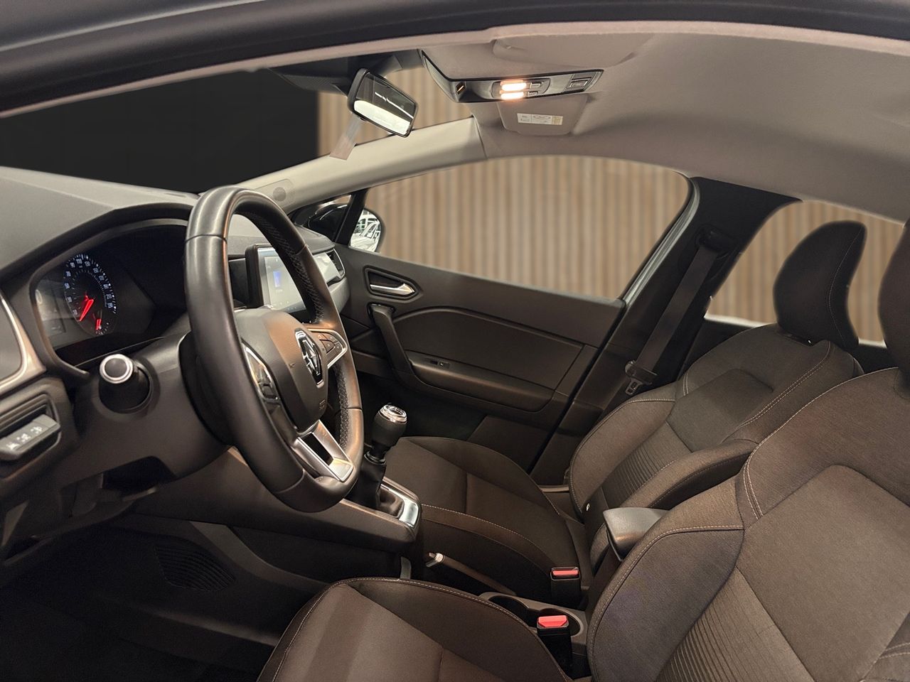 Renault Captur Intens TCe 74 kW (100 CV) - Foto 8