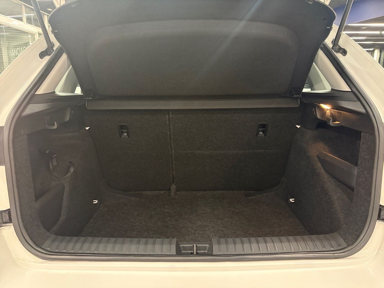 Skoda Kamiq 1.0 TSI 70 kW (95 CV) Ambition - Foto 19