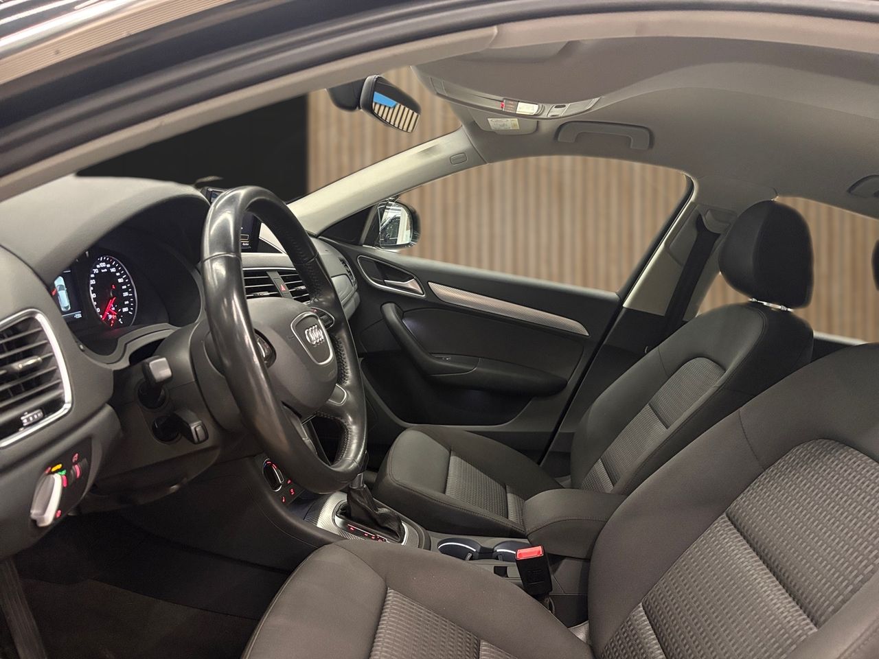 Audi Q3 Attraction 2.0 TFSI 132 kW (180 CV) quattro S tronic 7 vel. - Foto 9