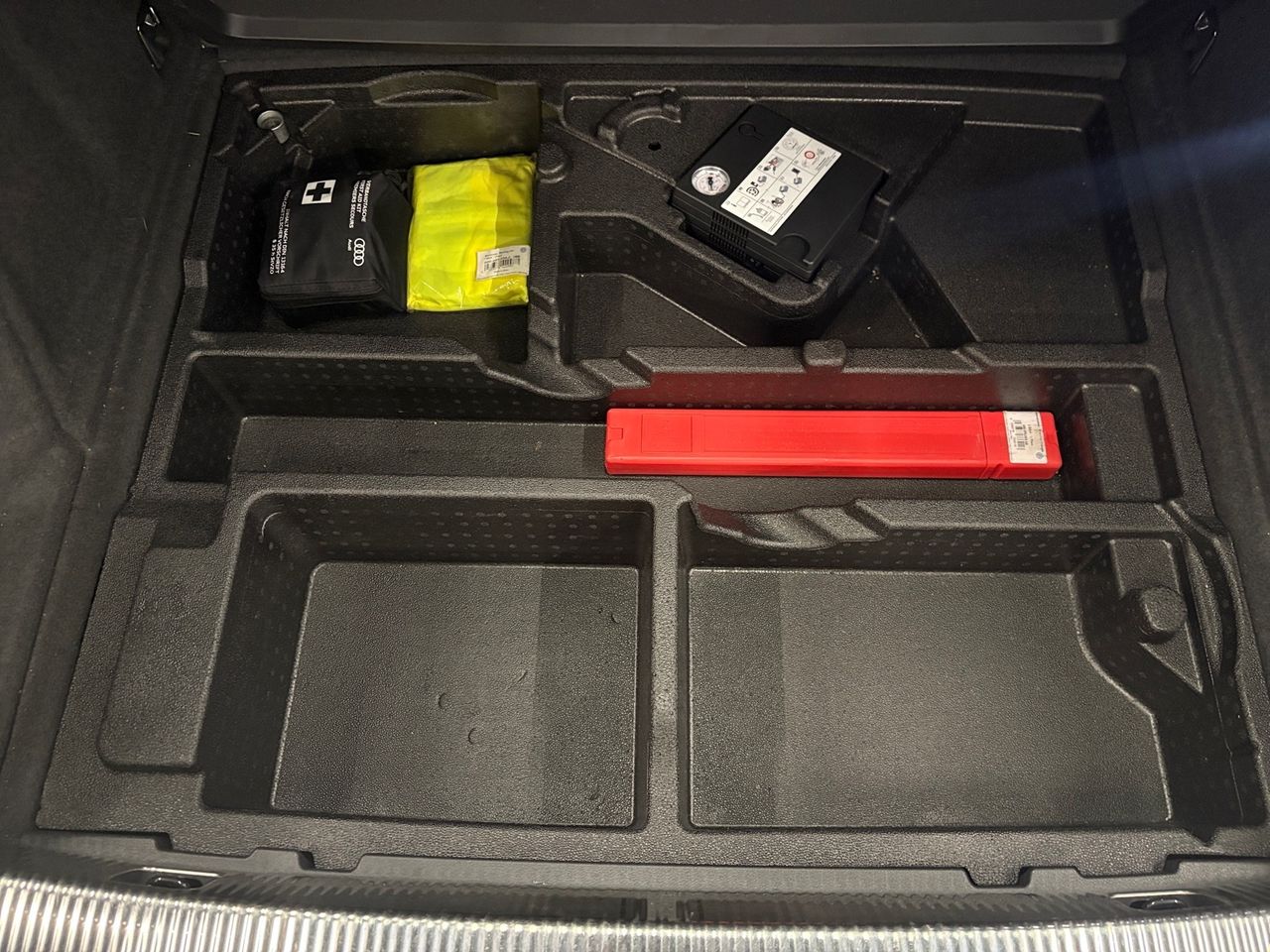 Audi Q3 Attraction 2.0 TFSI 132 kW (180 CV) quattro S tronic 7 vel. - Foto 21