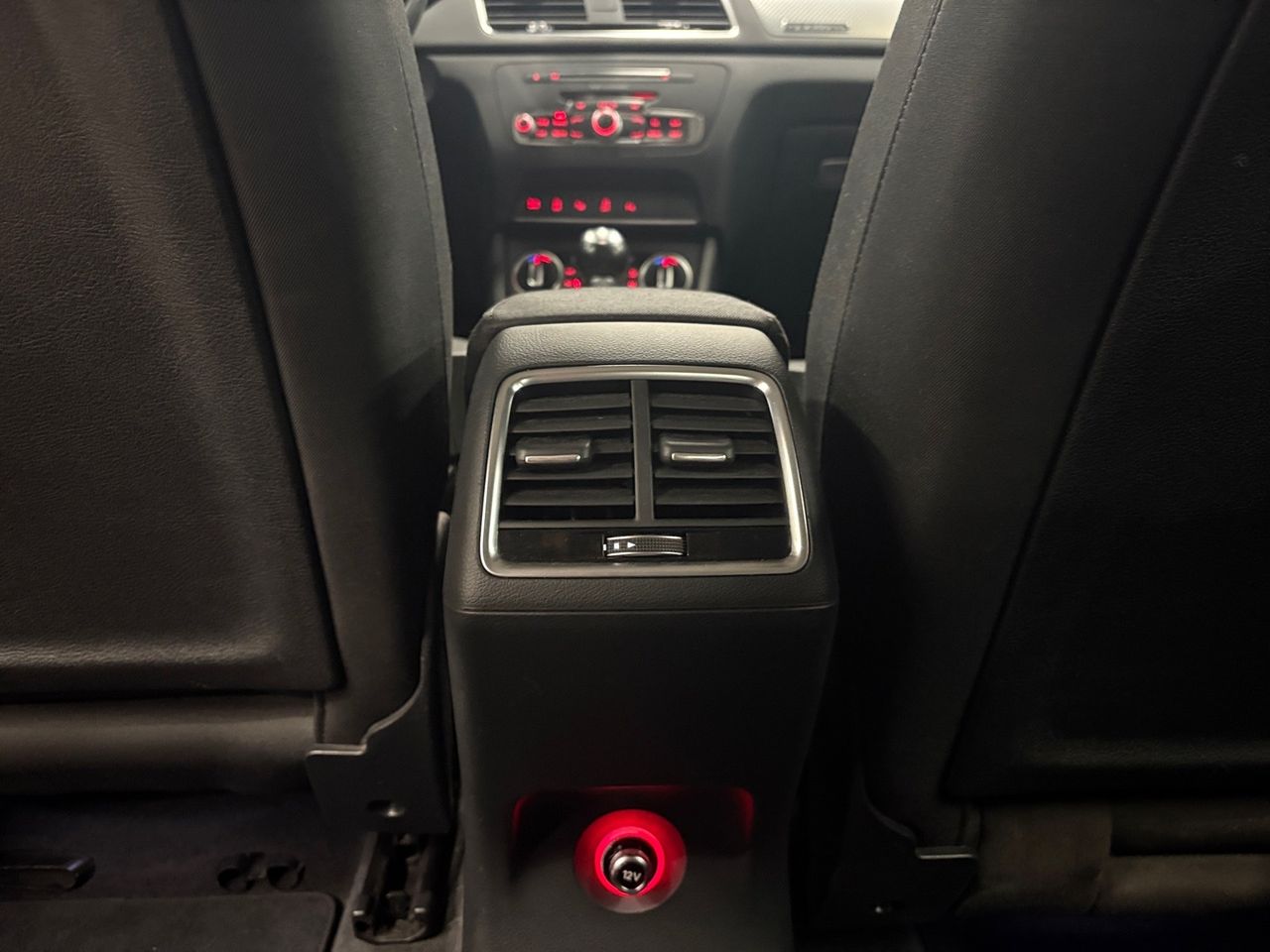 Audi Q3 Attraction 2.0 TFSI 132 kW (180 CV) quattro S tronic 7 vel. - Foto 18