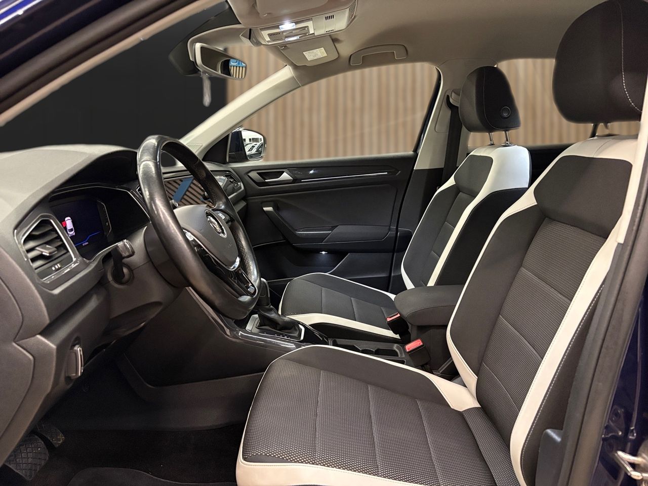 Volkswagen T-Roc Sport 1.5 TSI 110 kW (150 CV) DSG 7 vel. - Foto 7