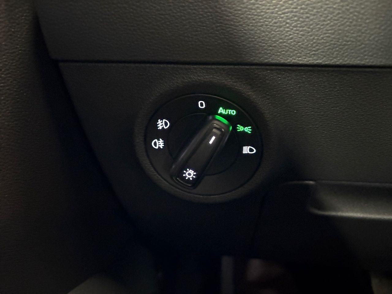 Skoda Karoq Ambition 2.0 TDI 110 kW (150 CV) DSG 7 vel. 4x4 - Foto 11