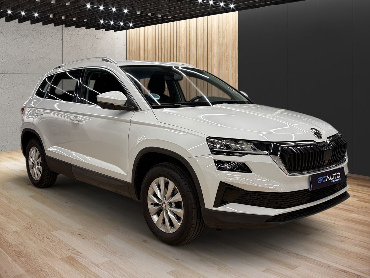 Skoda Karoq Ambition 2.0 TDI 110 kW (150 CV) DSG 7 vel. 4x4 - Foto 4