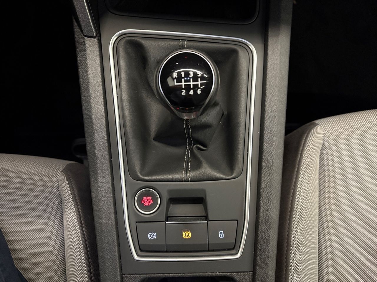 Seat Leon 2.0 TDI S&S Style - Foto 13