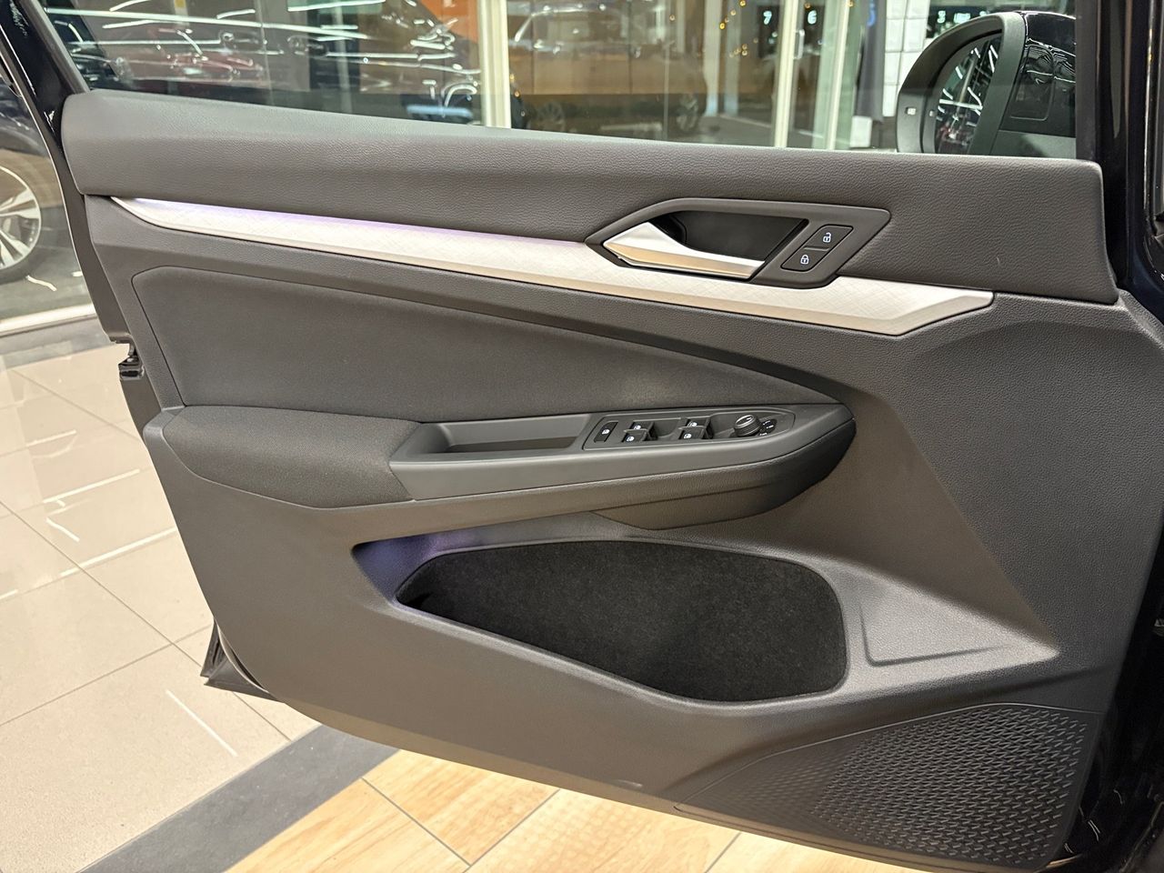 Volkswagen Golf Life 2.0 TDI 85 kW (115 CV) - Foto 8