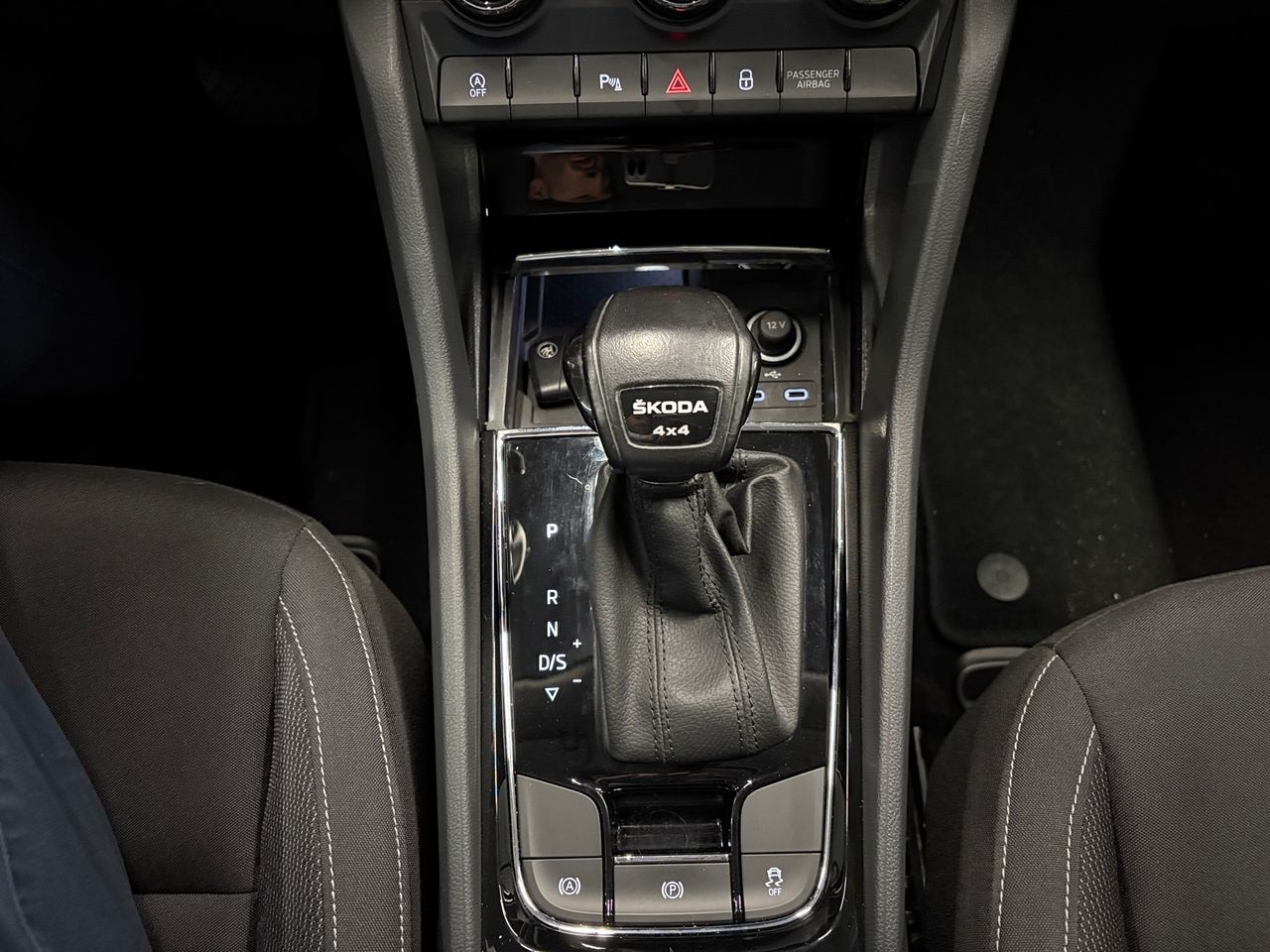 Skoda Karoq Ambition 2.0 TDI 110 kW (150 CV) DSG 7 vel. 4x4 - Foto 13