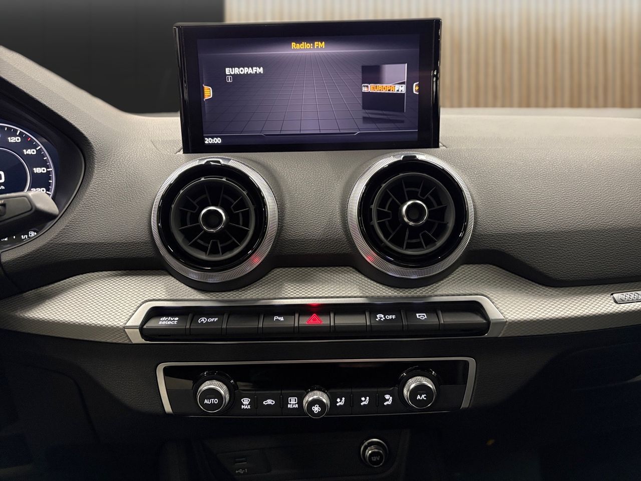 Audi Q2 S line 30 TDI 85 kW (116 CV) S tronic - Foto 12