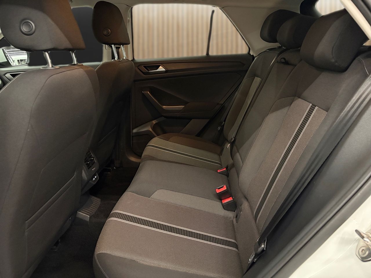 Volkswagen T-Roc R-Line 2.0 TDI 110 kW (150 CV) DSG - Foto 14