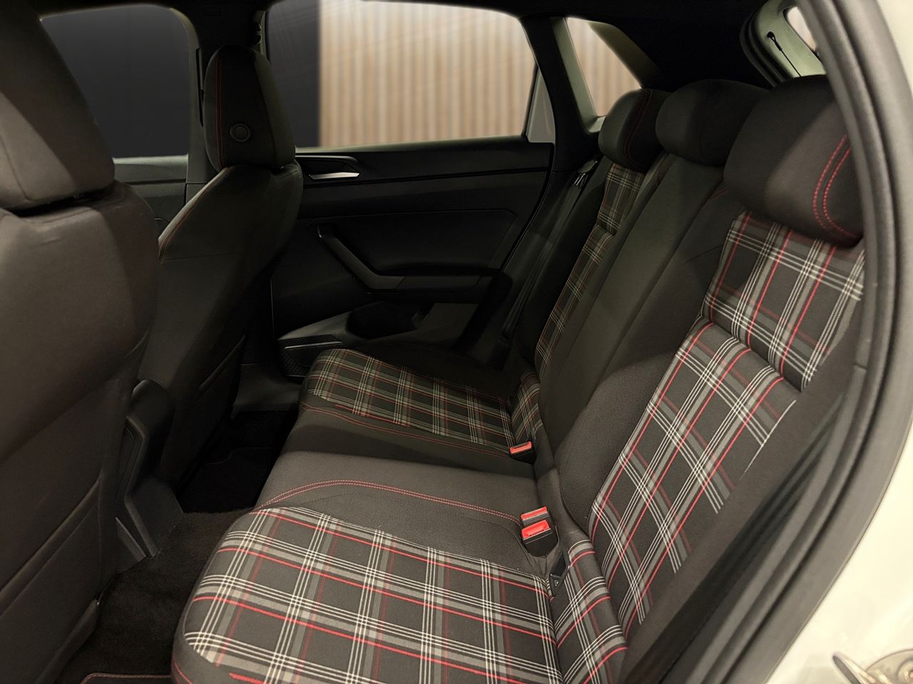 Volkswagen Polo GTI 2.0 TSI 147 kW (200 CV) DSG 6 vel. - Foto 18