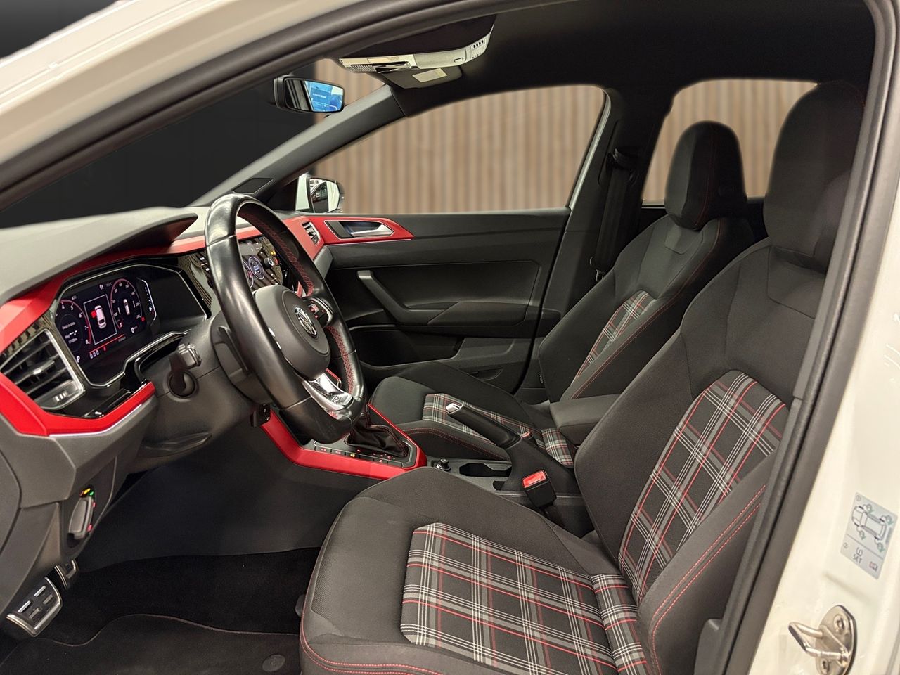 Volkswagen Polo GTI 2.0 TSI 147 kW (200 CV) DSG 6 vel. - Foto 10