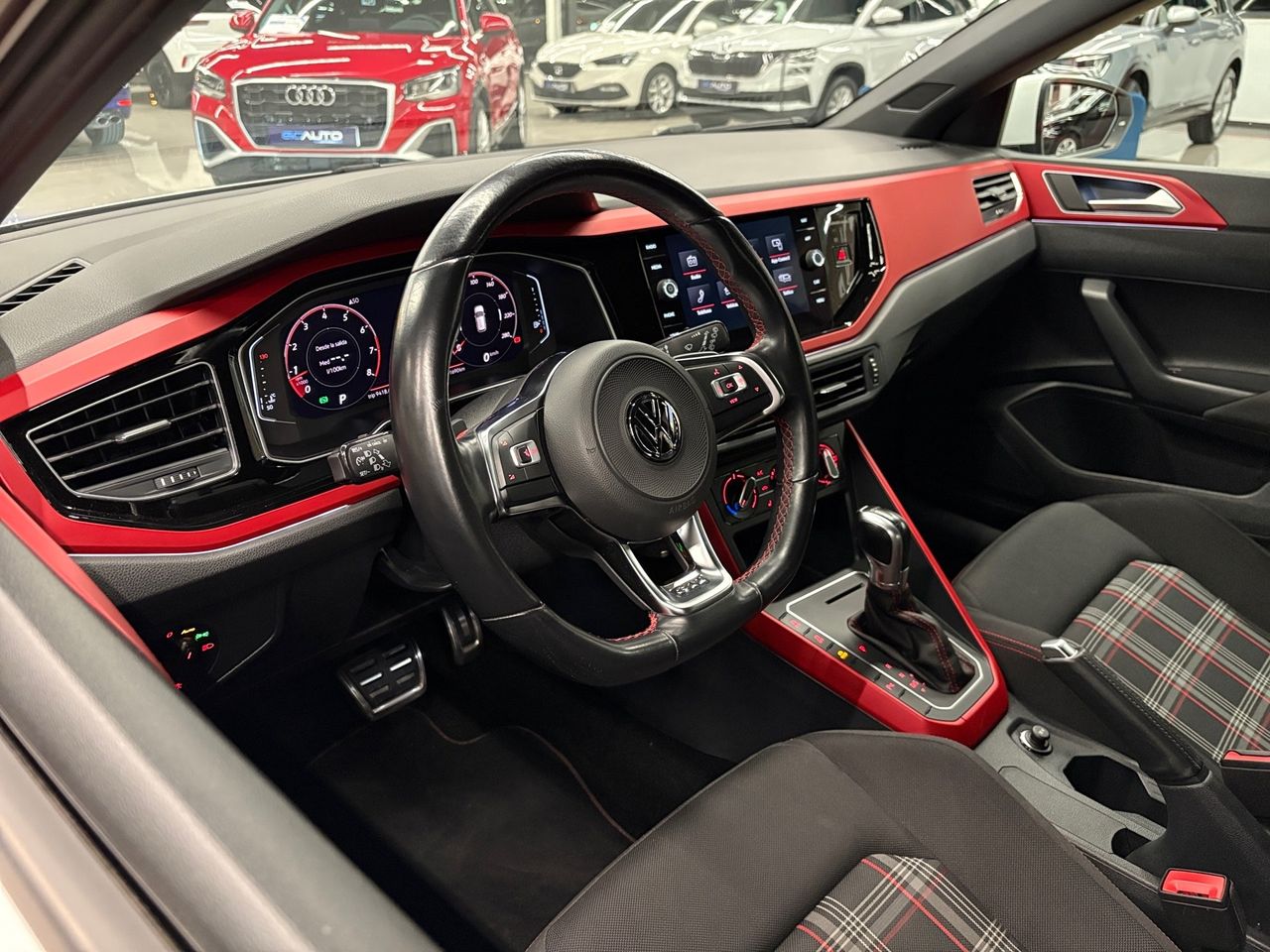 Volkswagen Polo GTI 2.0 TSI 147 kW (200 CV) DSG 6 vel. - Foto 9