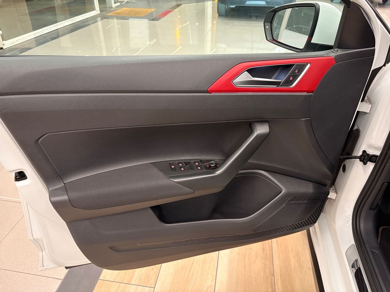 Volkswagen Polo GTI 2.0 TSI 147 kW (200 CV) DSG 6 vel. - Foto 8