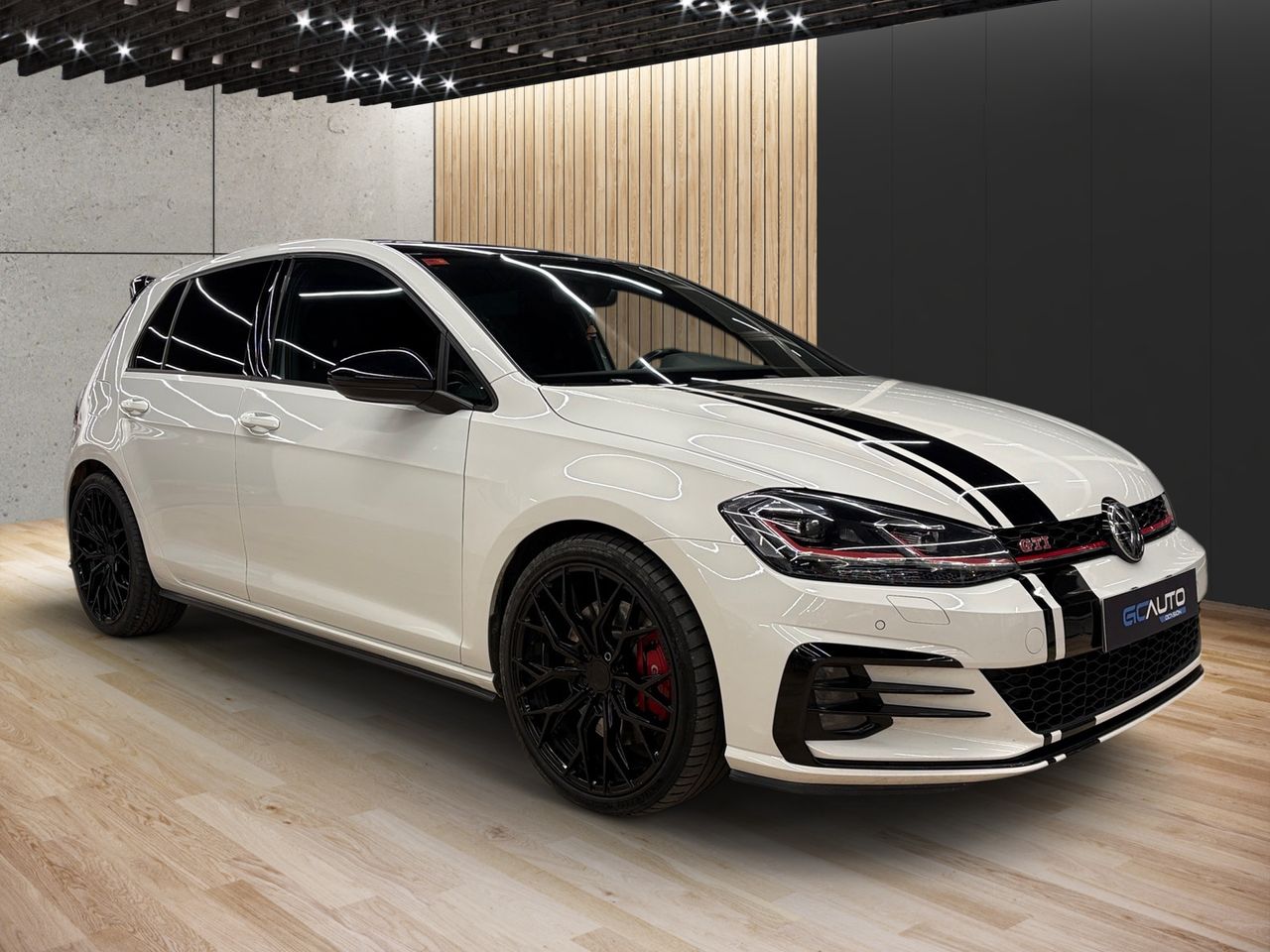 Volkswagen Golf 5p GTI Performance 2.0 TSI 180 kW (245 CV) - Foto 4