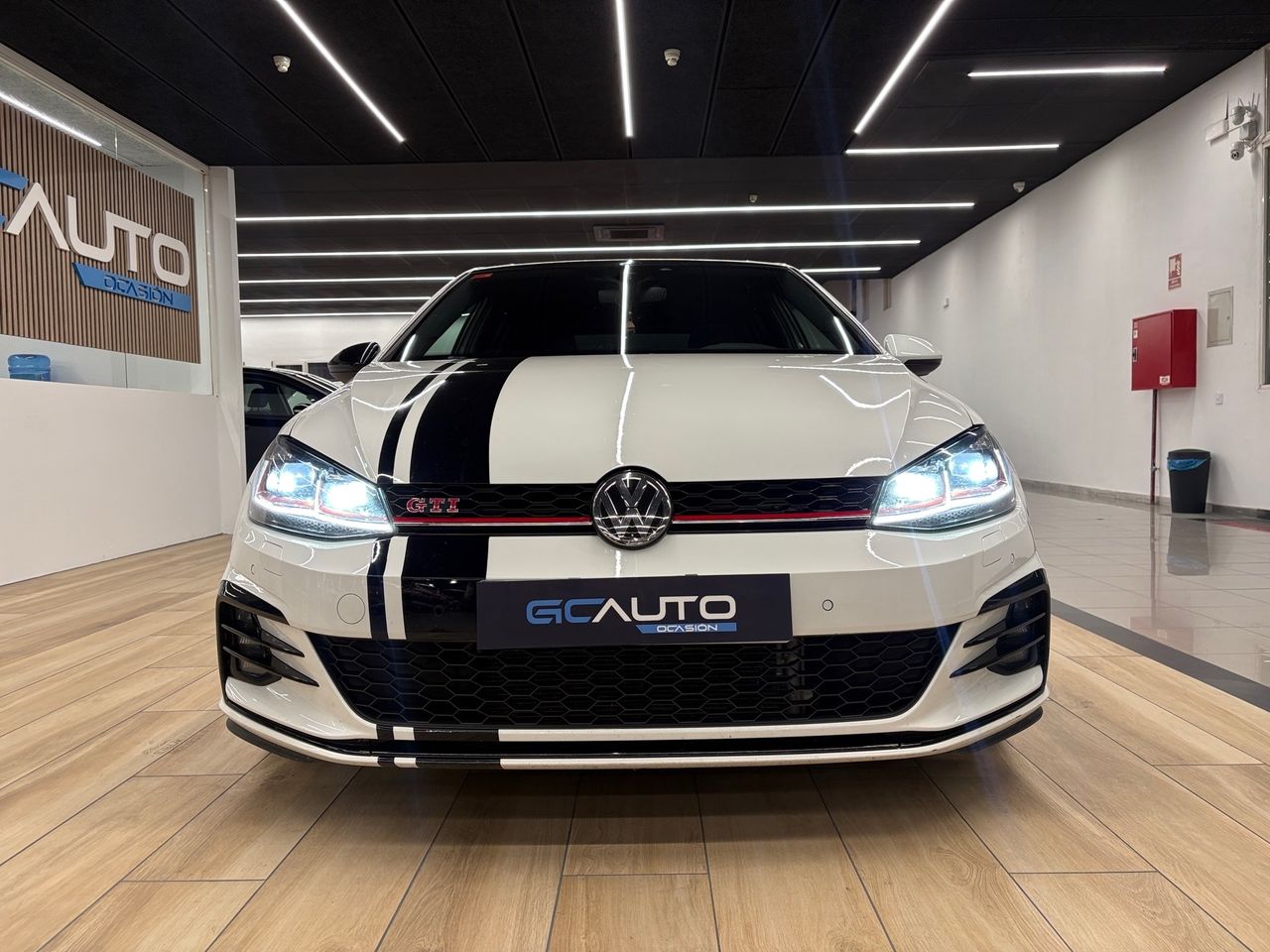 Volkswagen Golf 5p GTI Performance 2.0 TSI 180 kW (245 CV) - Foto 6