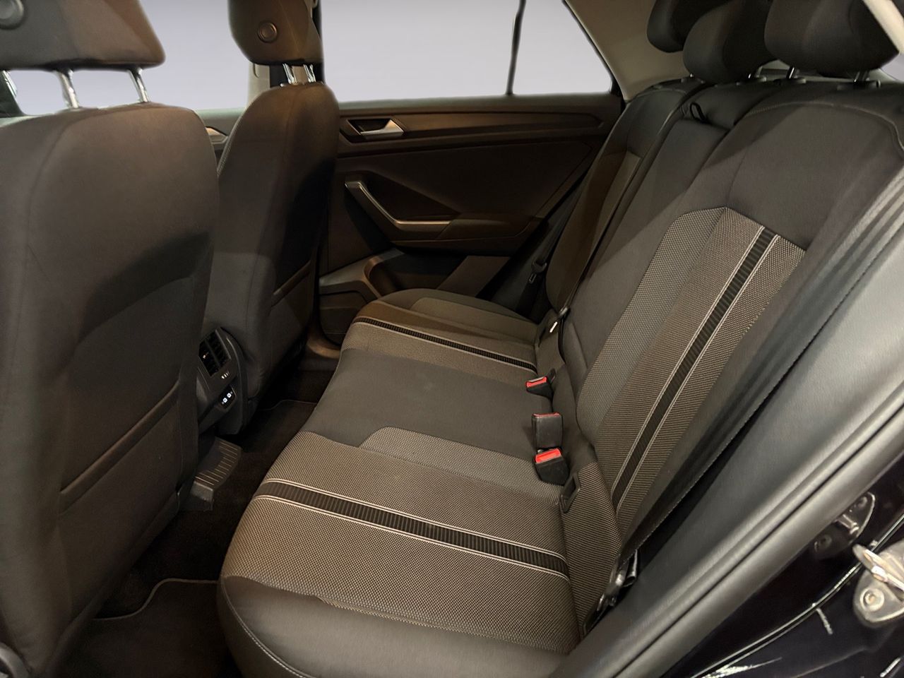 Volkswagen T-Roc Advance Style 2.0 TDI 110 kW (150 CV) DSG 7 vel. - Foto 16