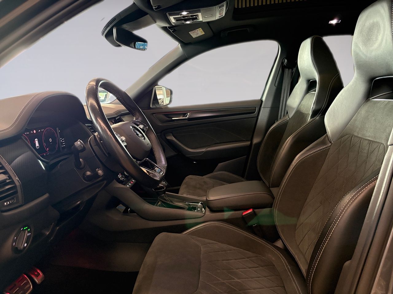 Skoda Kodiaq 1.5 TSI 110 kW (150 CV) DSG 4x2 Sportline - Foto 9