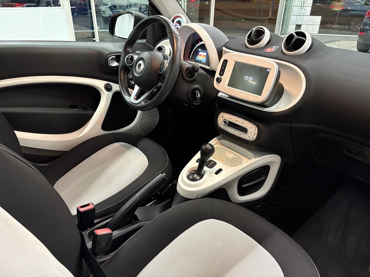Smart Fortwo EQ fortwo - Foto 14