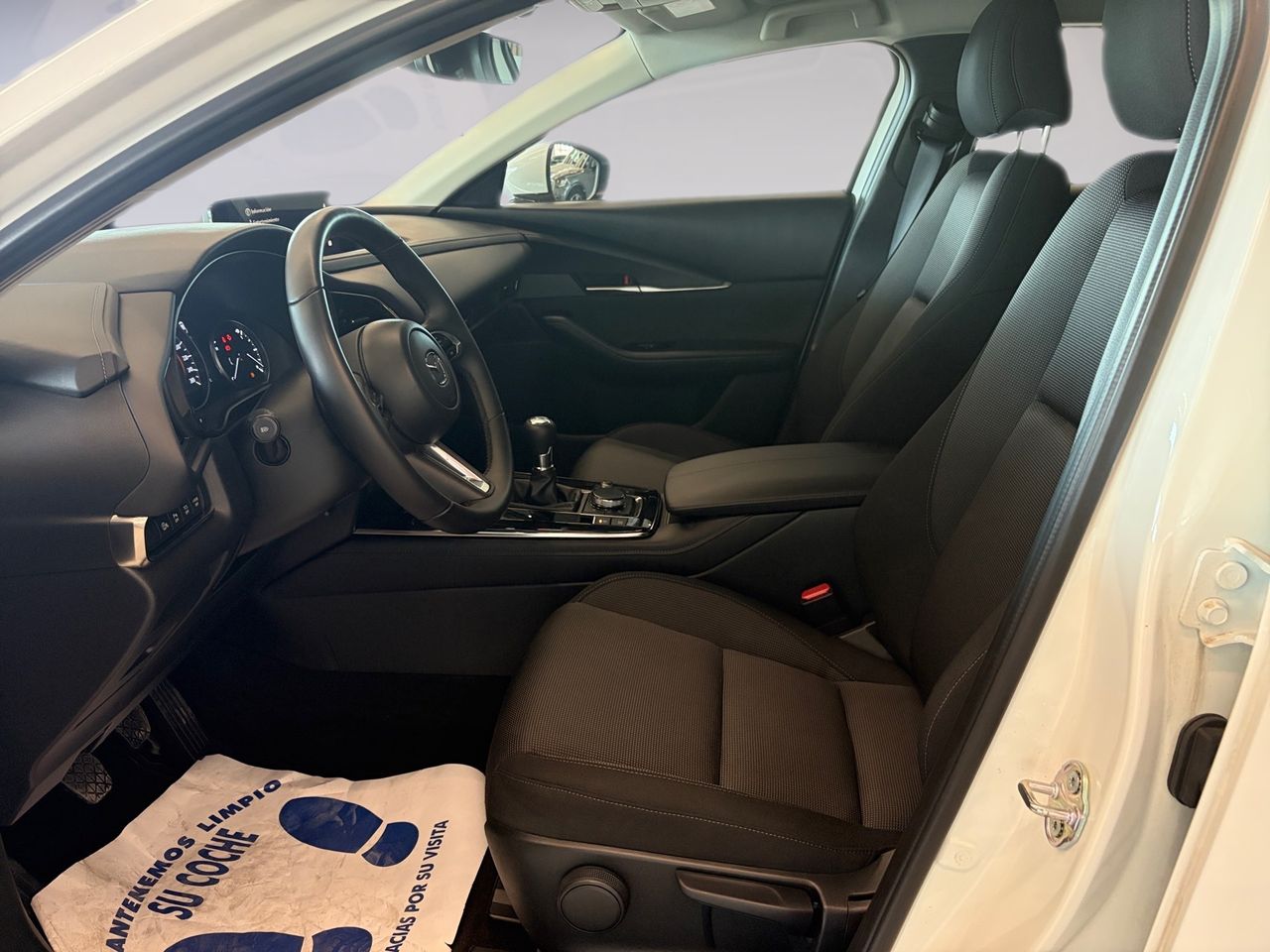 Mazda CX-30 2.5 e-SKYACTIV G 140 CV Centre-Line - Foto 10