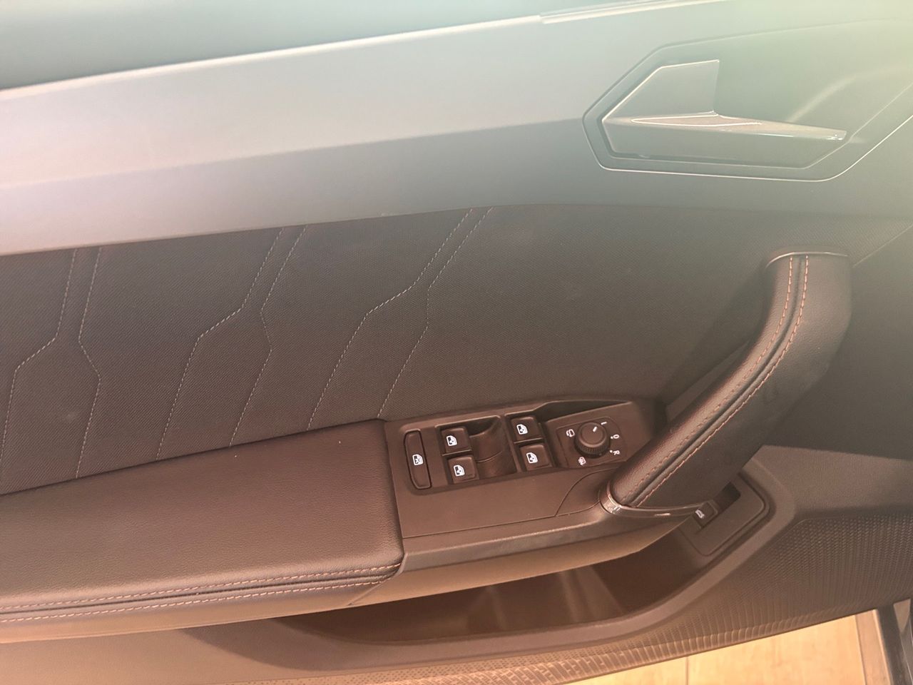 Cupra León Sportstourer 1.5 eTSI 110 kW - Foto 17