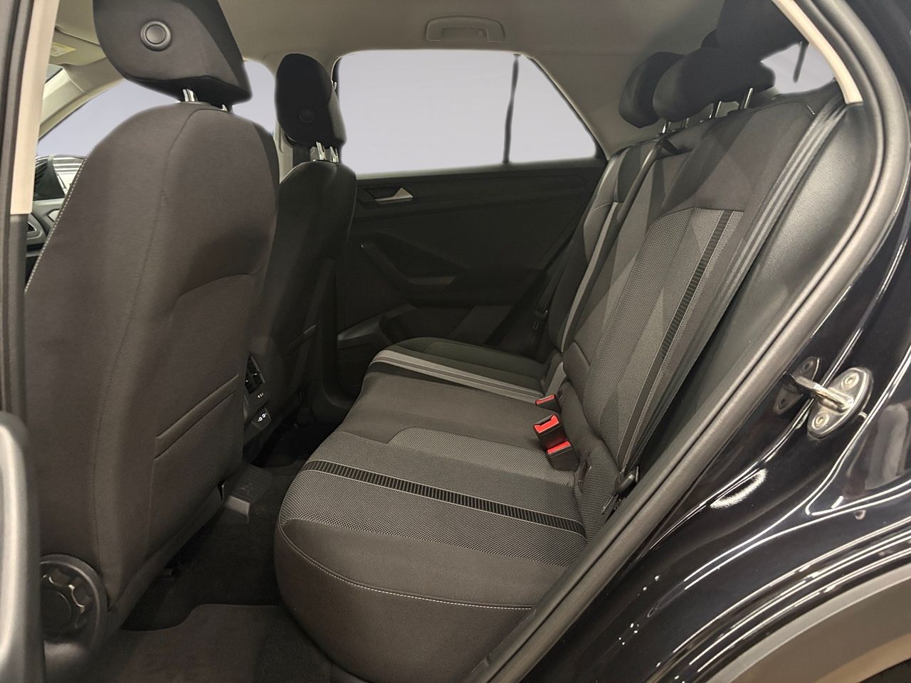 Volkswagen T-Roc Más 1.5 TSI 110 kW - Foto 12