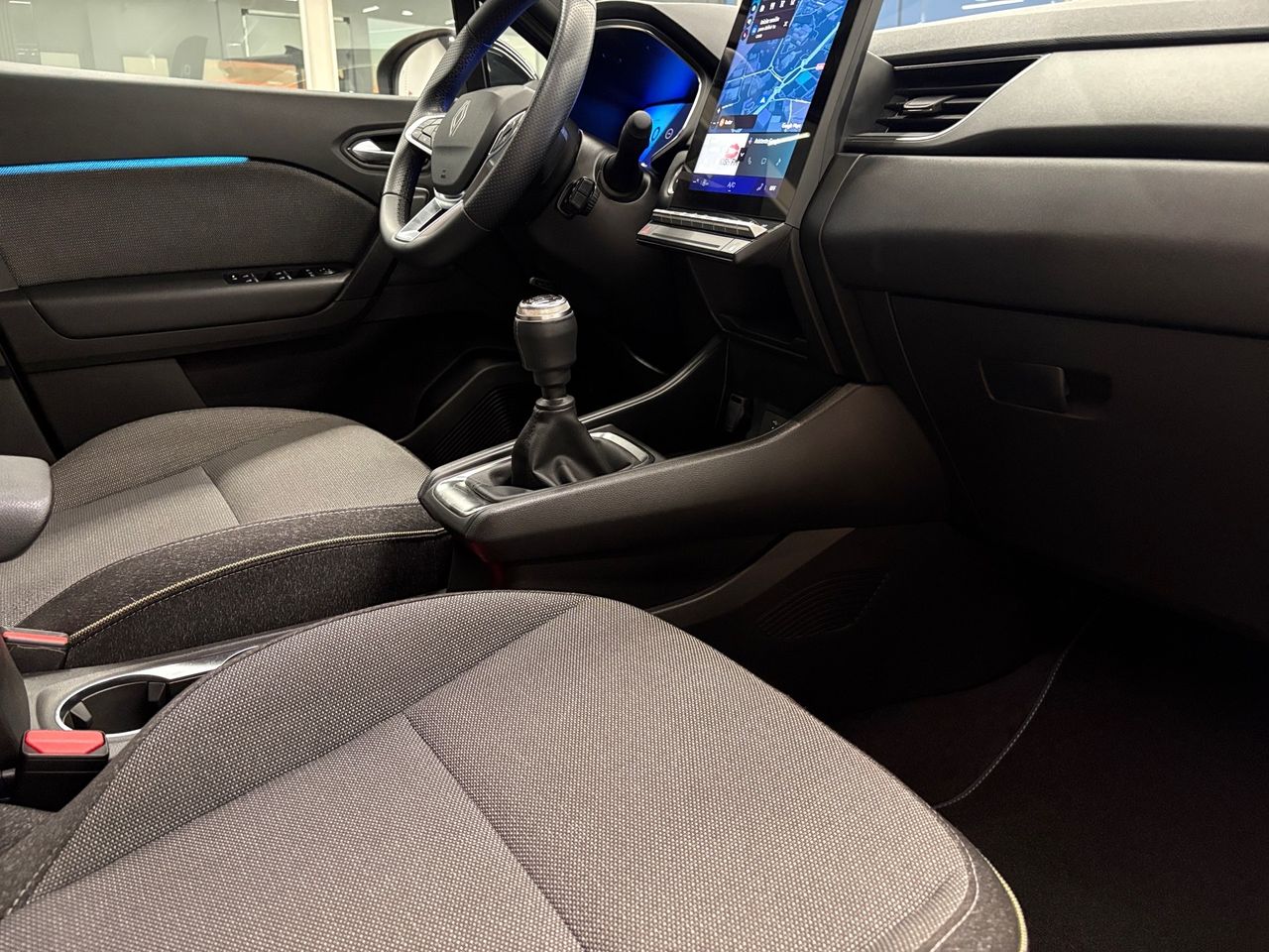 Renault Symbioz TECHNO MILDHYBRID 140 CV PACK SAFETY & DRIVING + PACK CÁMARA 360 - Foto 17