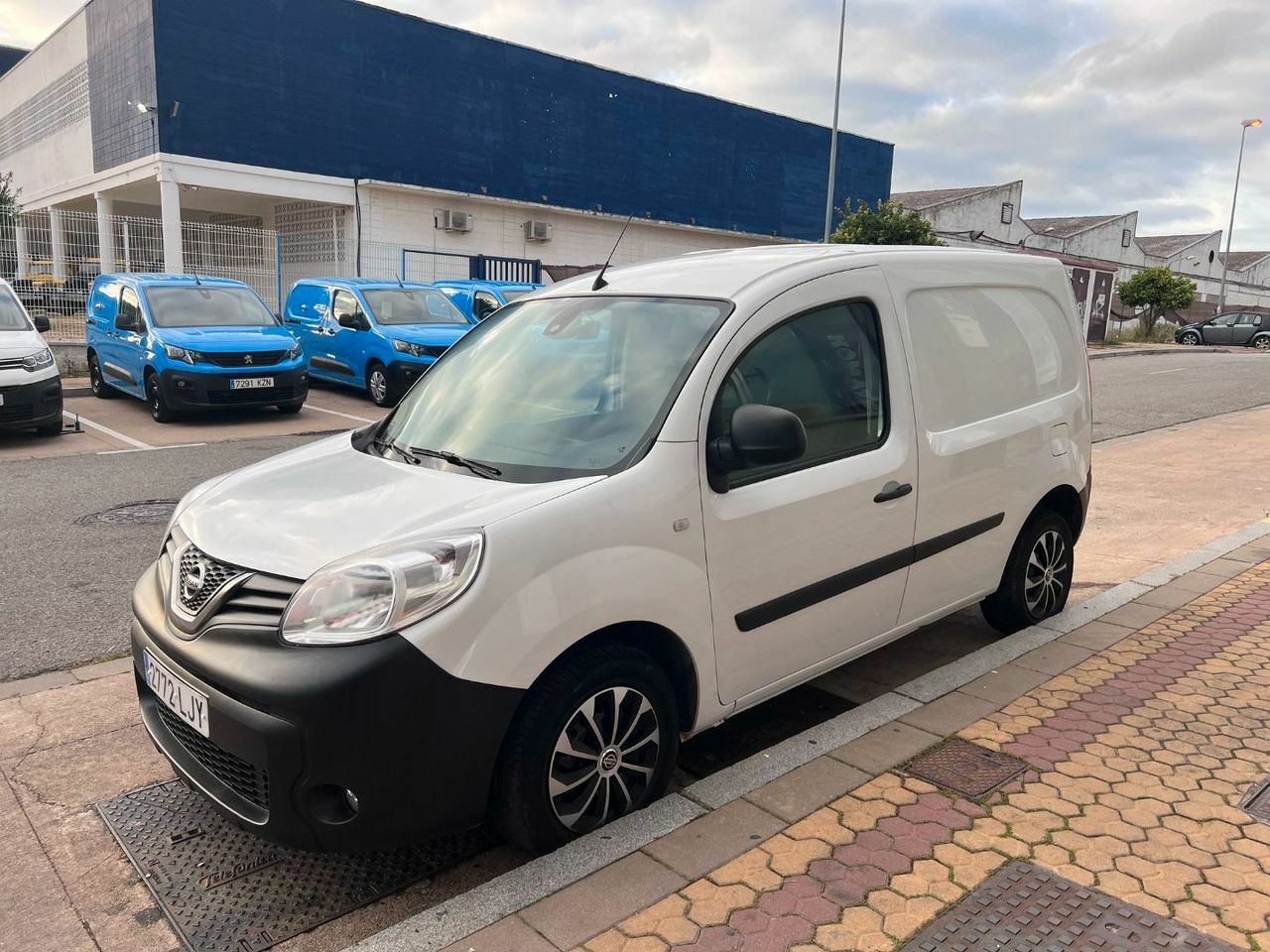 Nissan NV250 3pl 1.5dCi 70 kW 95 CV L1H1 COMFORT  - Foto 10