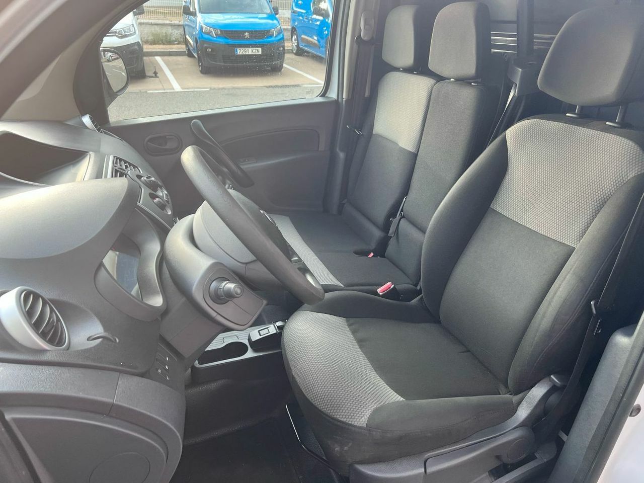 Nissan NV250 3pl 1.5dCi 70 kW 95 CV L1H1 COMFORT  - Foto 16