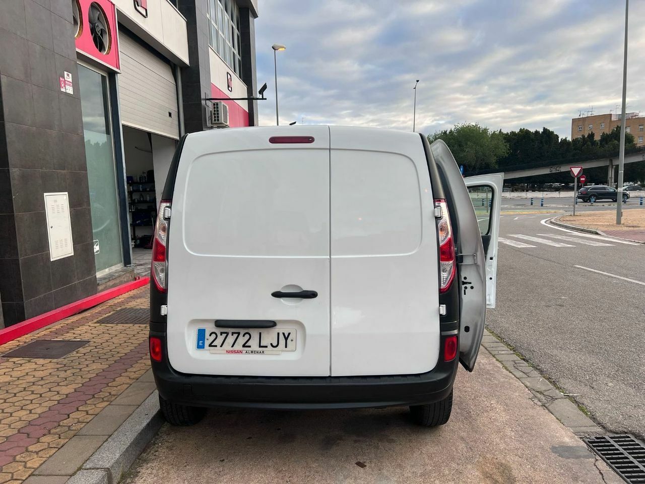 Nissan NV250 3pl 1.5dCi 70 kW 95 CV L1H1 COMFORT  - Foto 19