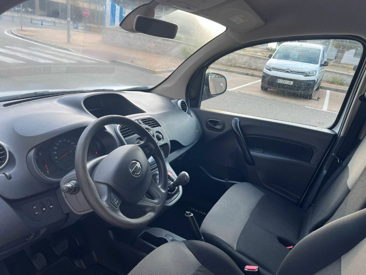 Nissan NV250 3pl 1.5dCi 70 kW 95 CV L1H1 COMFORT  - Foto 25