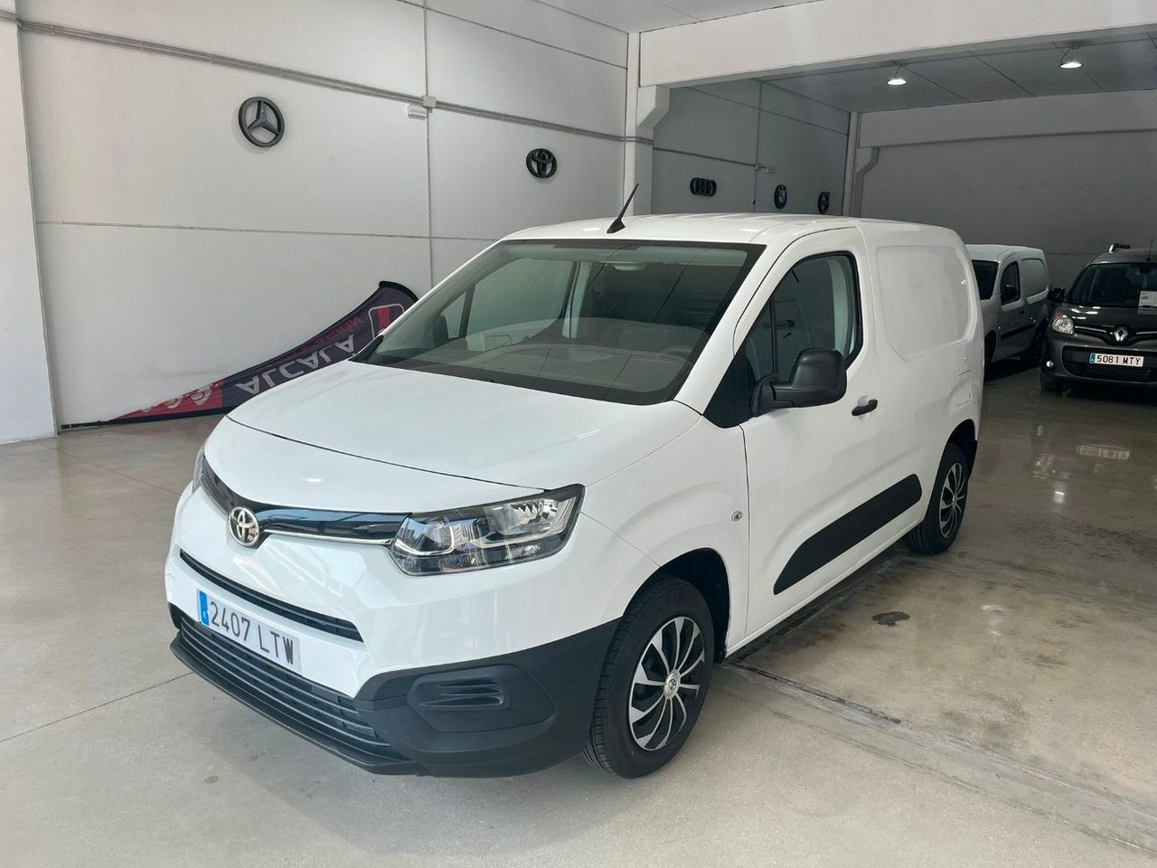 Toyota Proace City 1.5D 75kW 100CV GX 650kg Media  - Foto 23