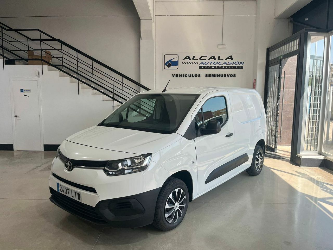 Toyota Proace City 1.5D 75kW 100CV GX 650kg Media  - Foto 16