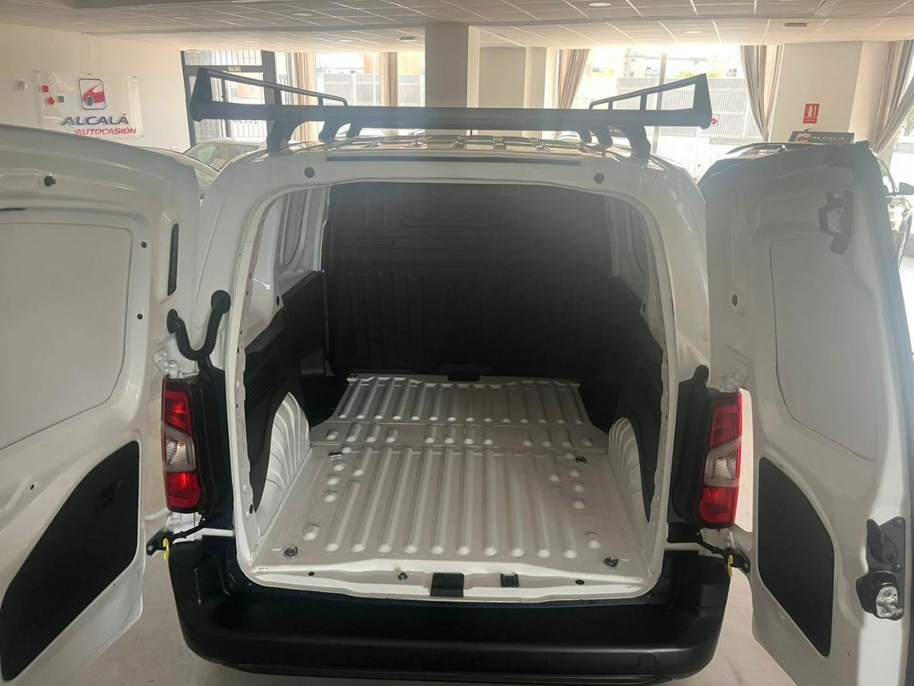 Citroën Berlingo Talla M BlueHDi 100 CONTROL  - Foto 22