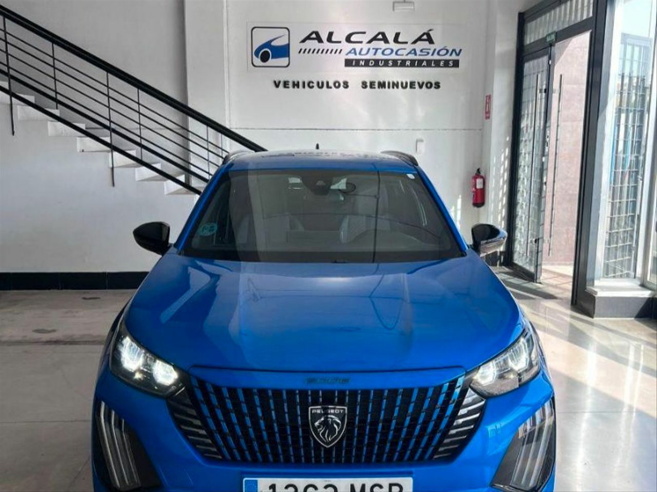 Peugeot 2008 Allure Gasolina 100 SS 6 Vel. MAN  - Foto 22