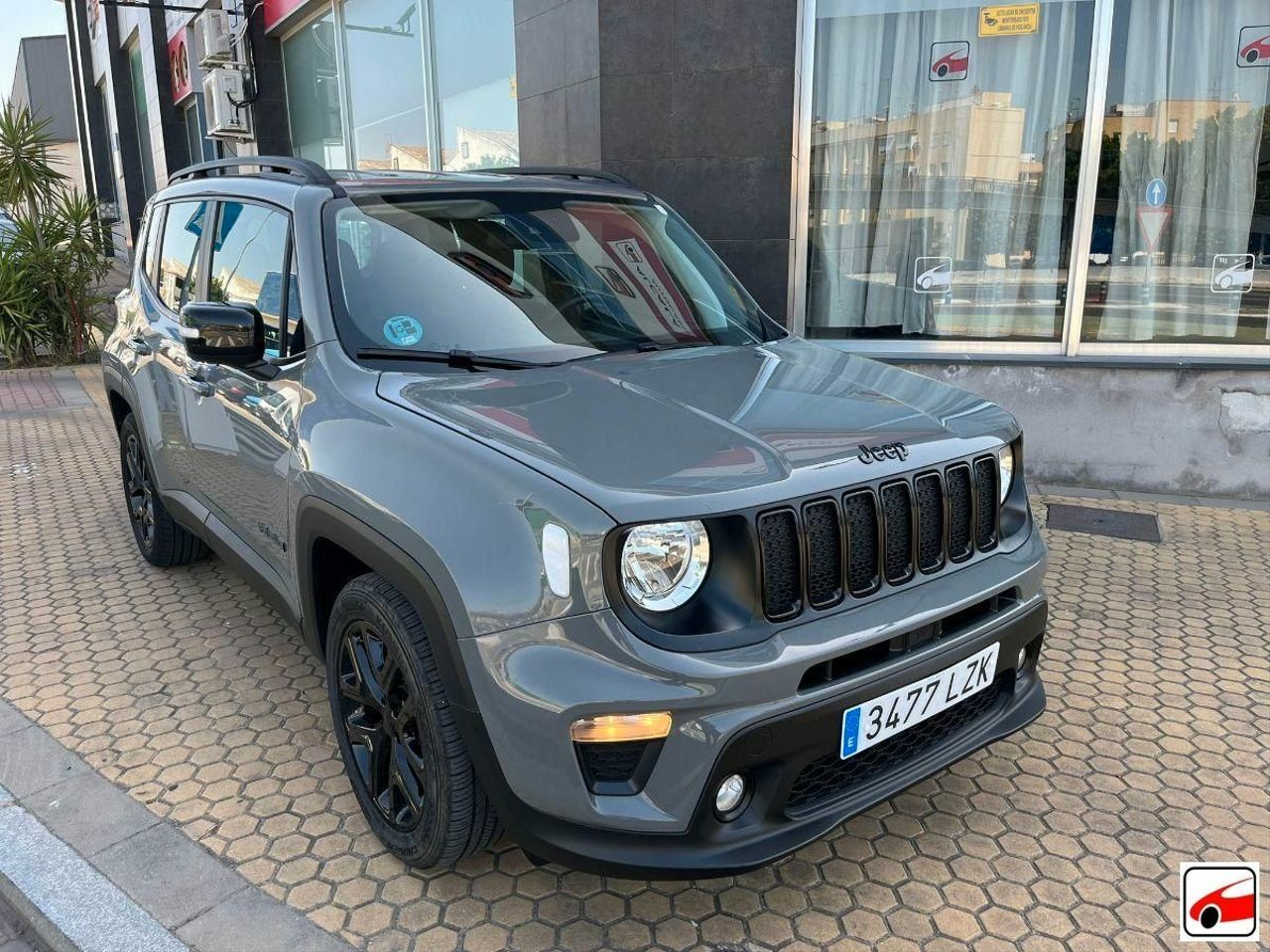 Jeep Renegade Night Eagle II 1.0G 88kW 120CV 4x2  - Foto 33