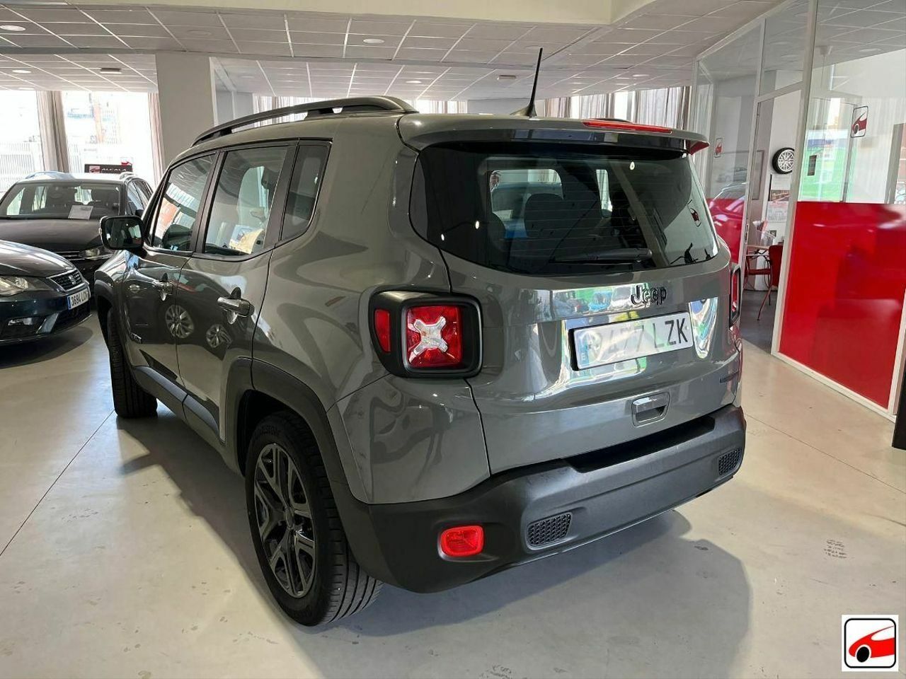 Jeep Renegade Night Eagle II 1.0G 88kW 120CV 4x2  - Foto 25