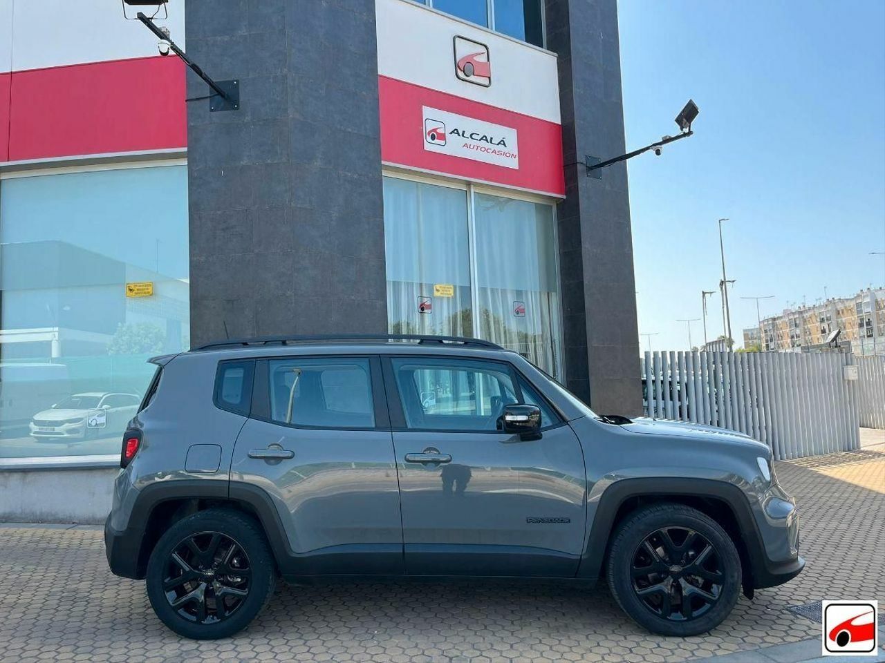 Jeep Renegade Night Eagle II 1.0G 88kW 120CV 4x2  - Foto 40
