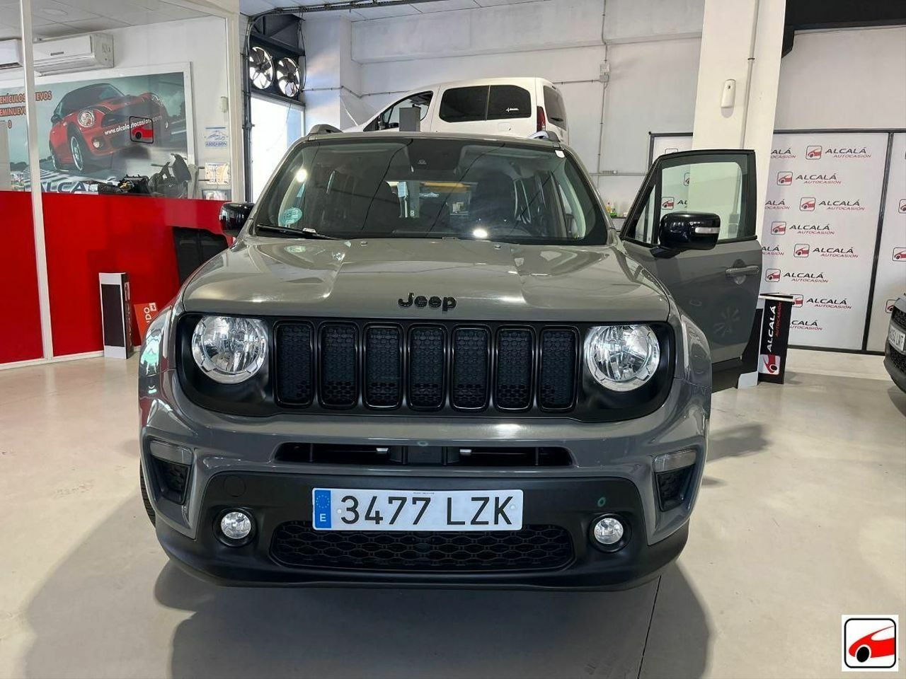 Jeep Renegade Night Eagle II 1.0G 88kW 120CV 4x2  - Foto 9